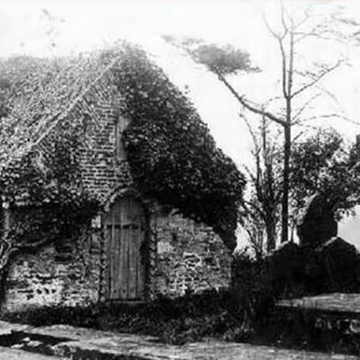 Saxon Nunnery old-Flixbro-churchyard-2-400x400